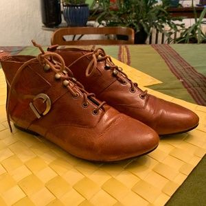 Campbell Leather Ankle Boots